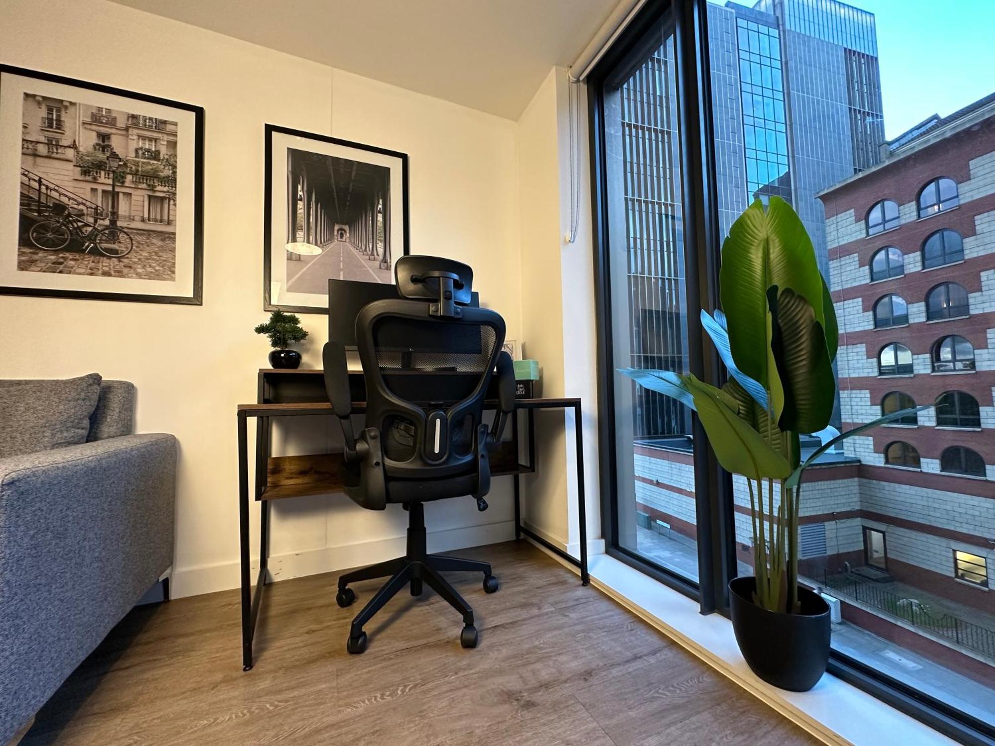Cozy Centre With Free Parking And Free Gym Apartment