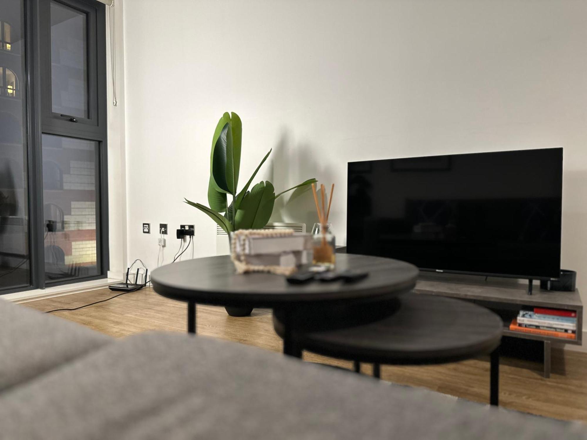 Apartment Cozy Centre With Free Parking And Free Gym *