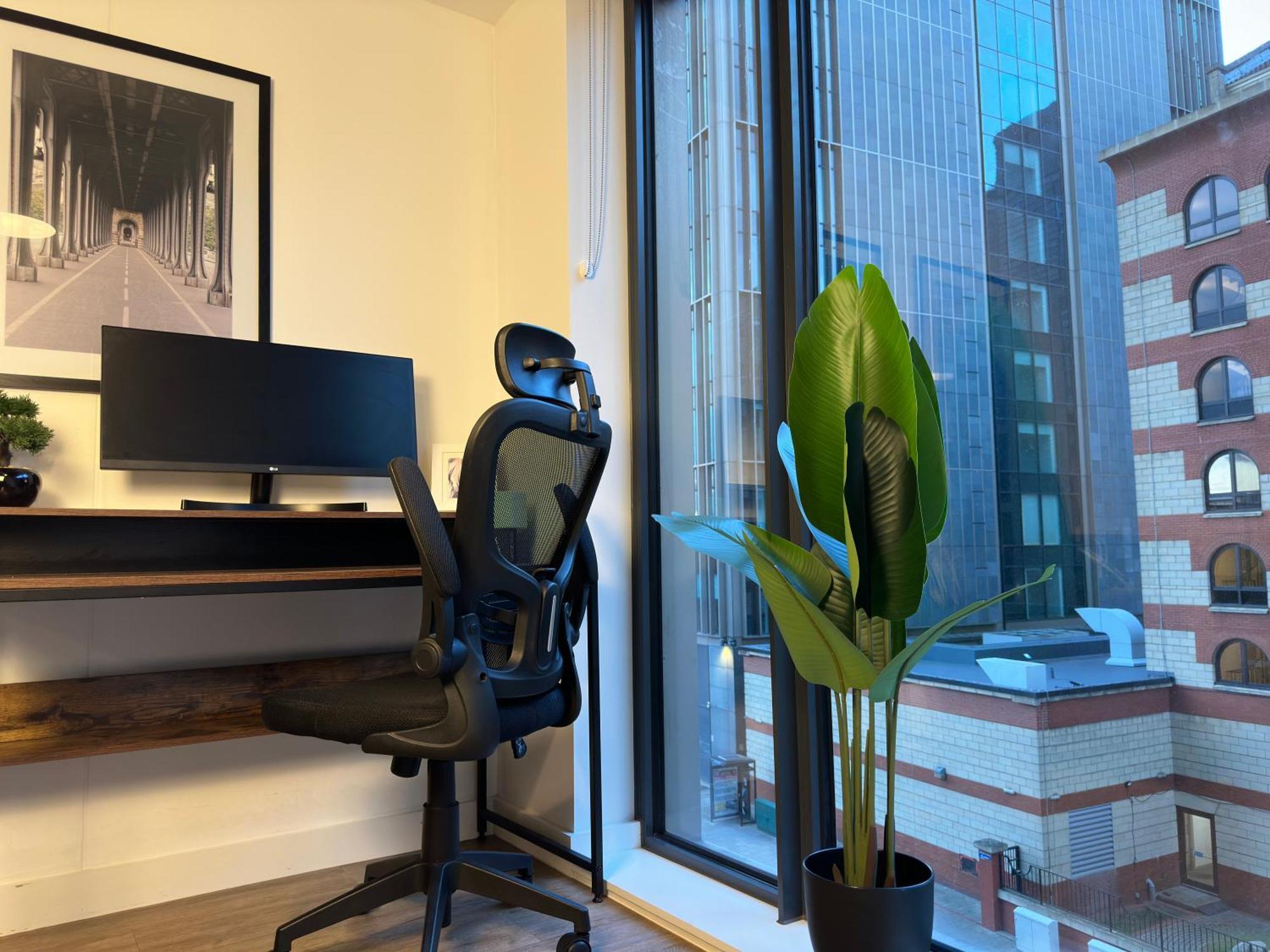 Cozy Centre With Free Parking And Free Gym Apartment