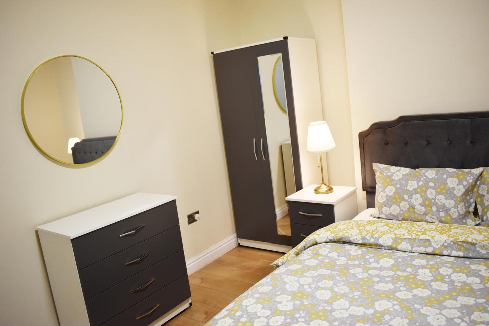 Guest house Centre Bedroom, Parking, Wifi, Kitchen, Living