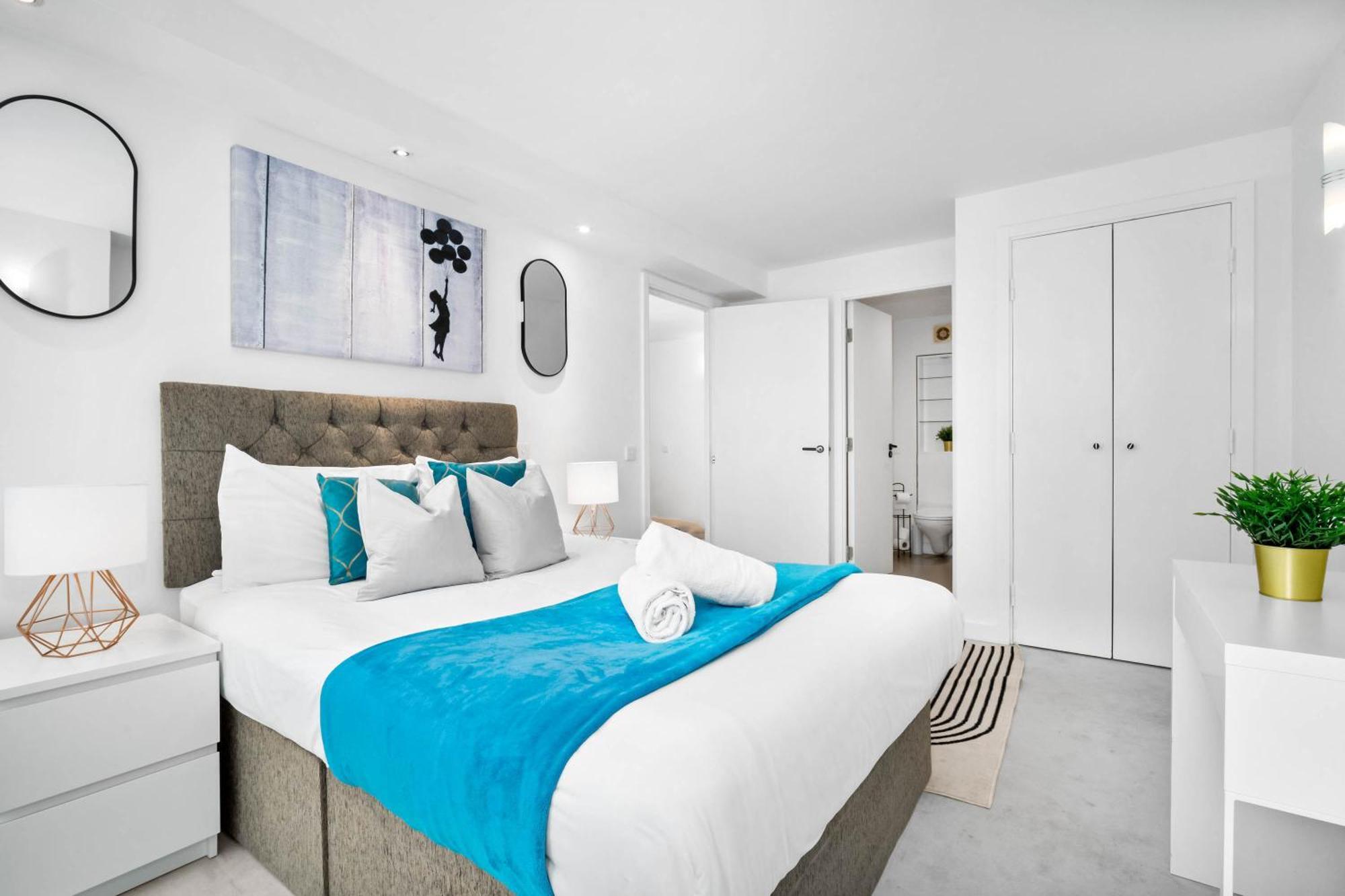 Open Plan - Centre - 2 Bedrooms - Rated - 54qc Apartment *