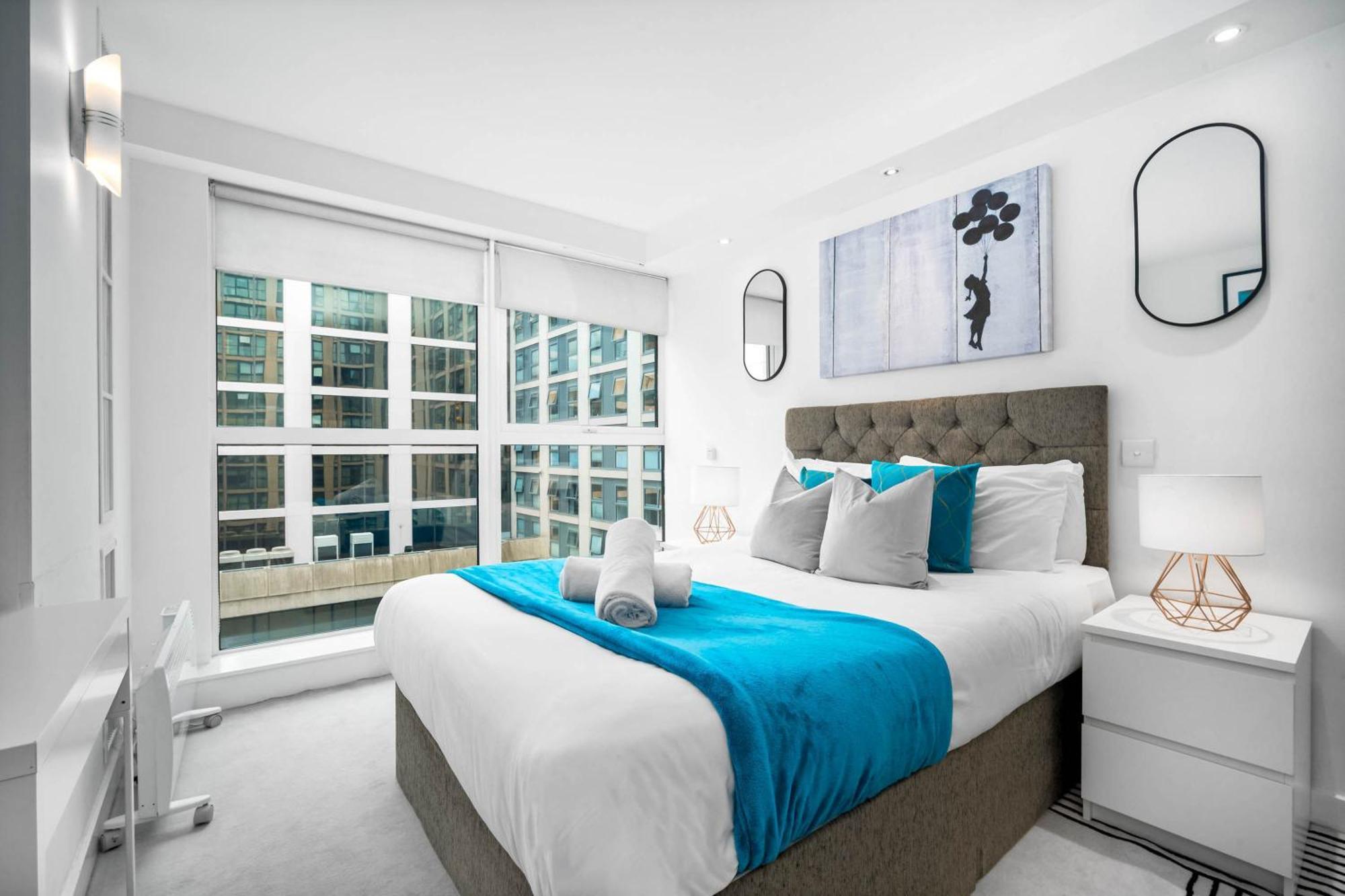 Open Plan - Centre - 2 Bedrooms - Rated - 54qc Apartment *