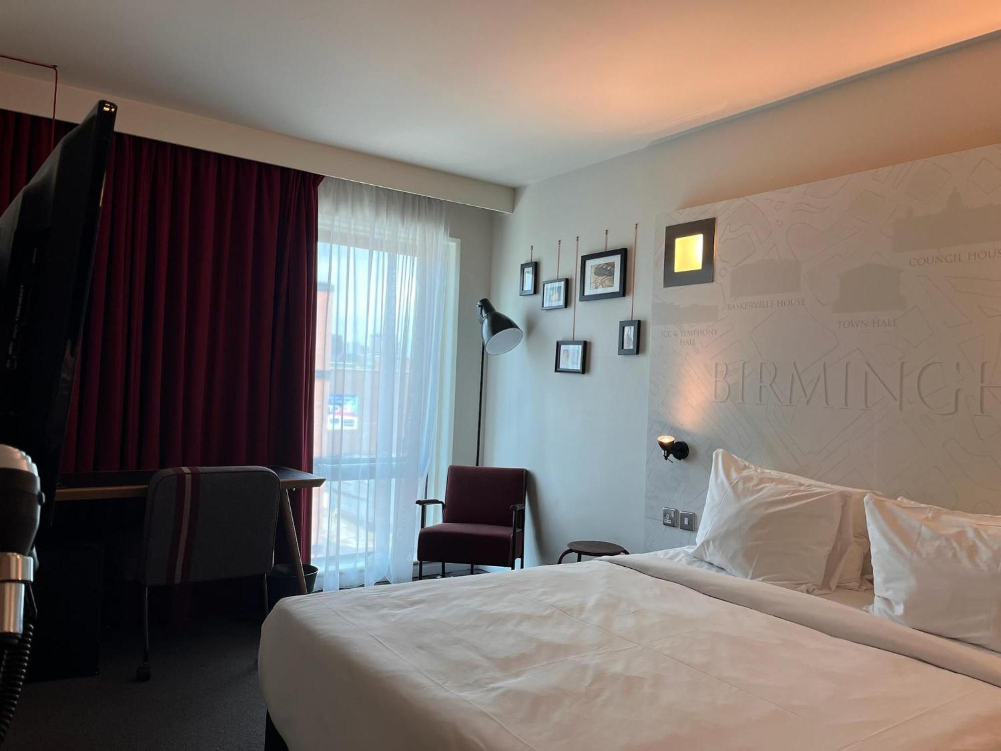 Centre Hotel 3*
