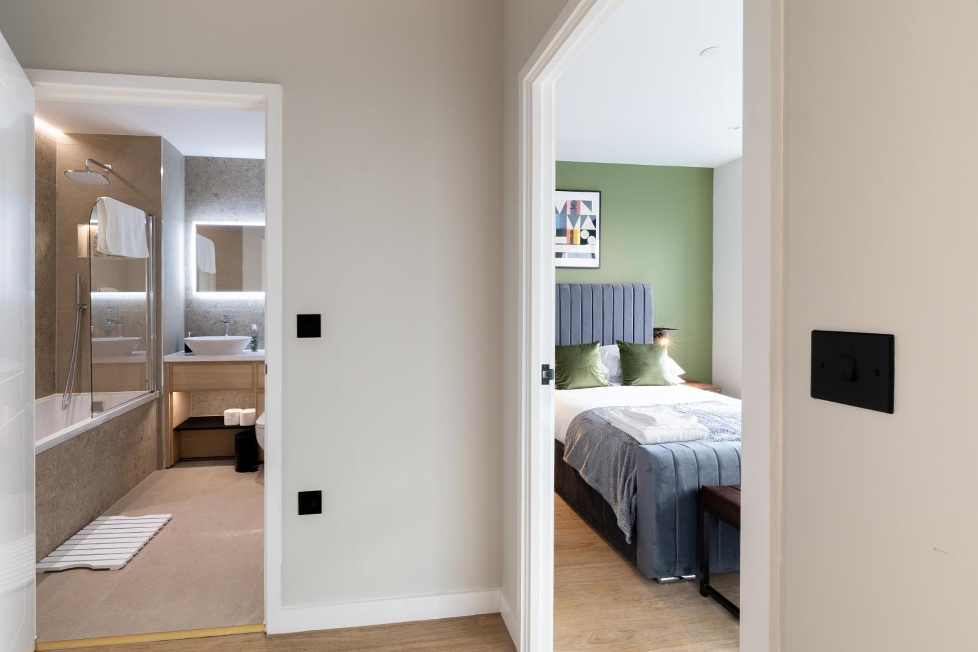 Kula Birmingham - New Street Station Apartment *