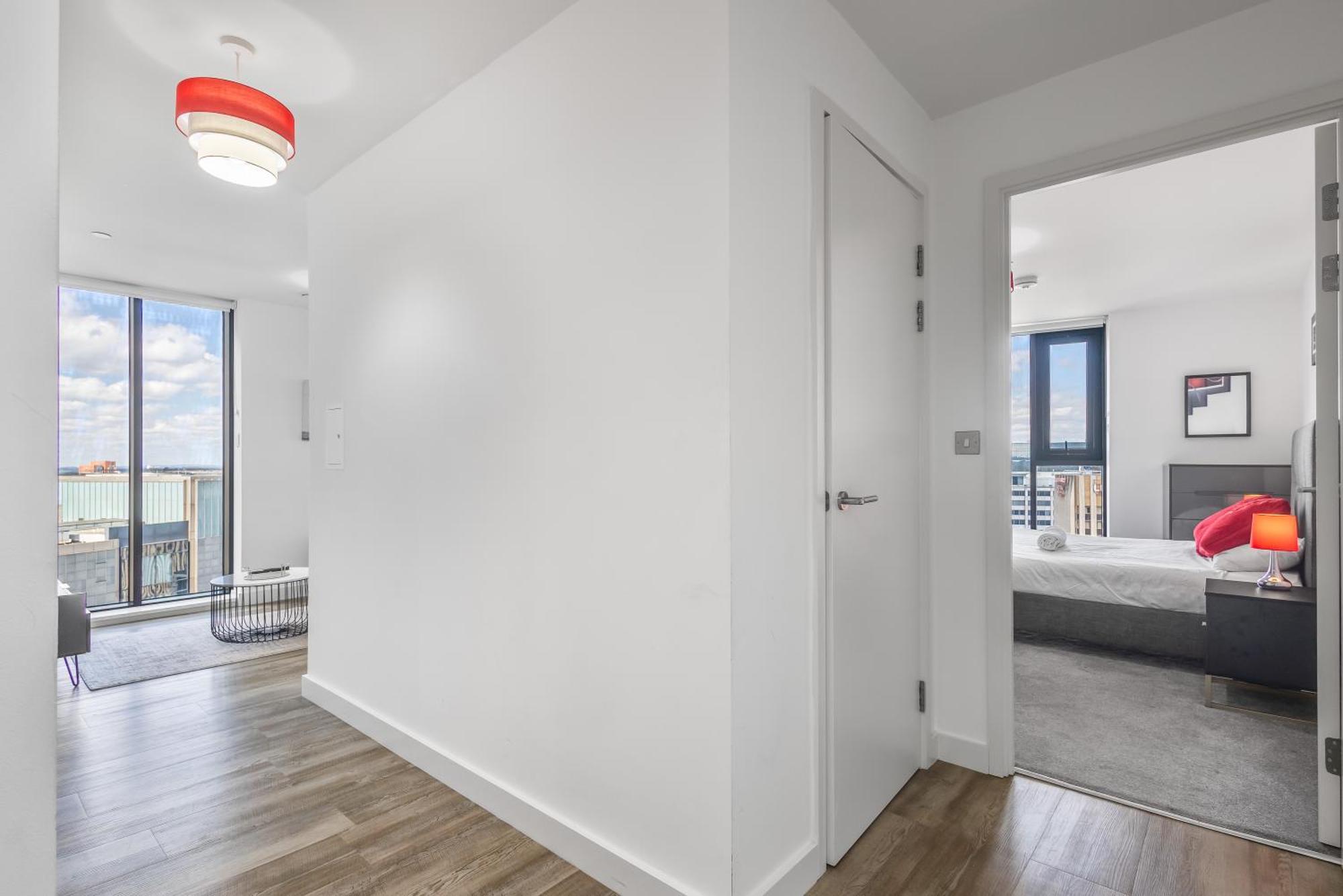Luxury 2 Bedroom Apartment, On Broad Street! Apartment *