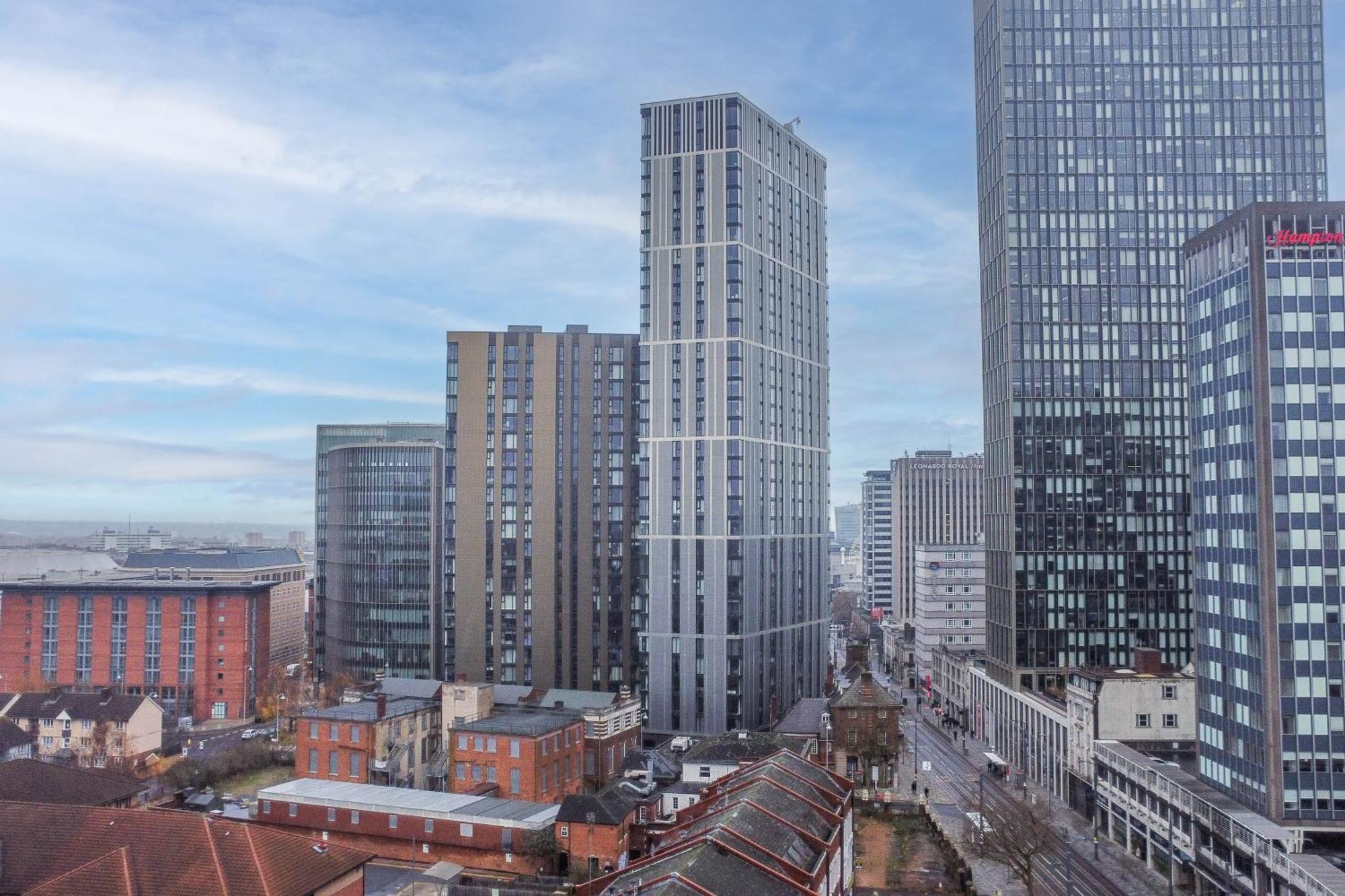 Apartment Luxury 2 Bedroom Apartment, On Broad Street! *