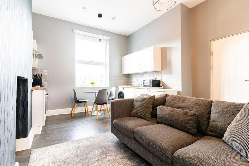 Edgbaston 2-bed With Free Parking Apartment Birmingham