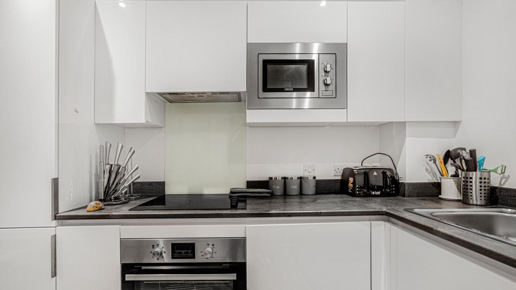 Apartment Oceanic Bliss: 2 Bed 2 Bath + Free Park + Netflix Birmingham