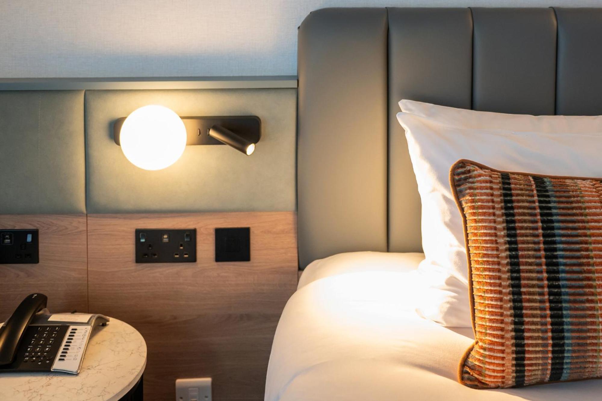 Crowne Plaza By Ihg 4*