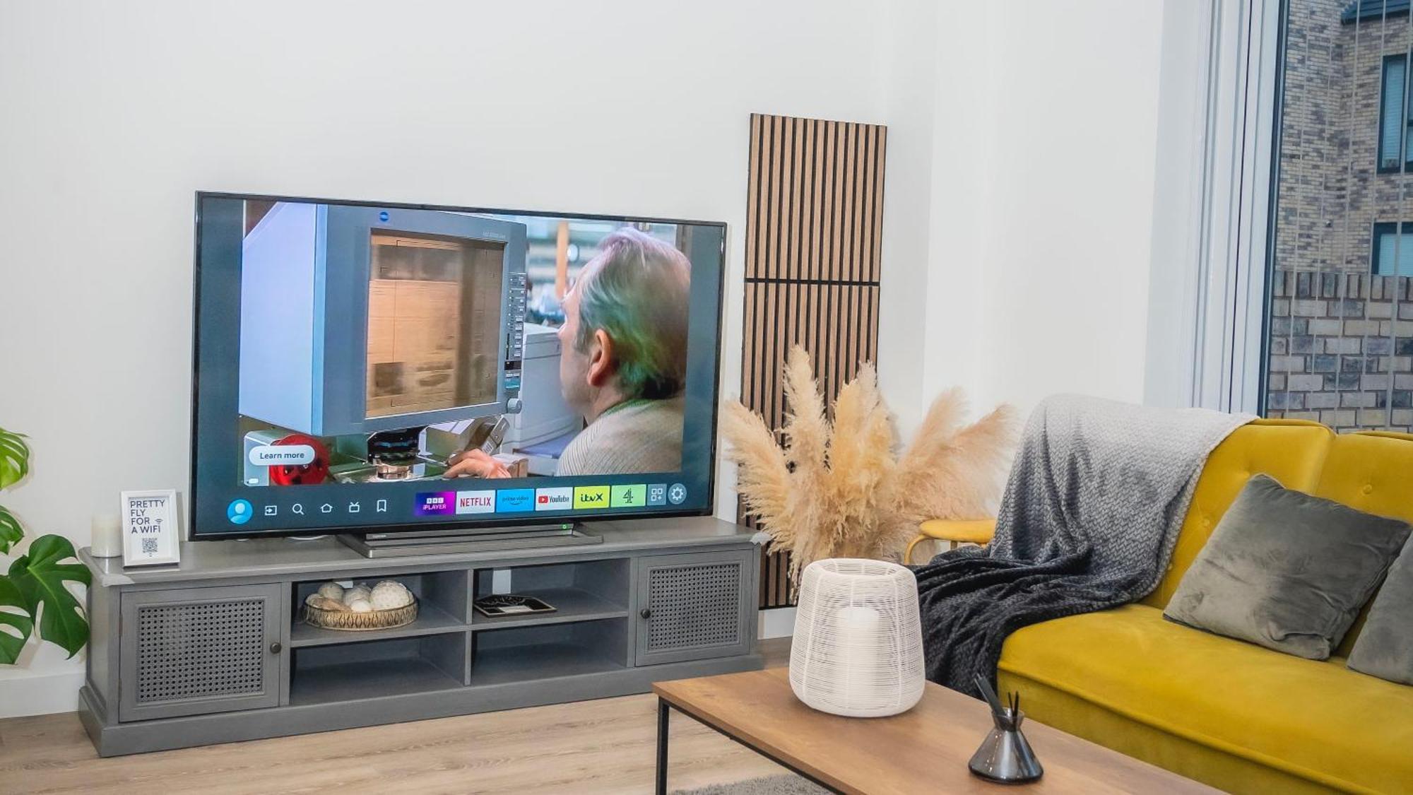 The Parkes A Stylish 3br House With Free Parking, 5 Mins From Close To The Edgbaston Stadium, The Hippodrome, Uob, Aston And Bcu, China Town, Kings Heath Bhx Airport And Much Holiday home