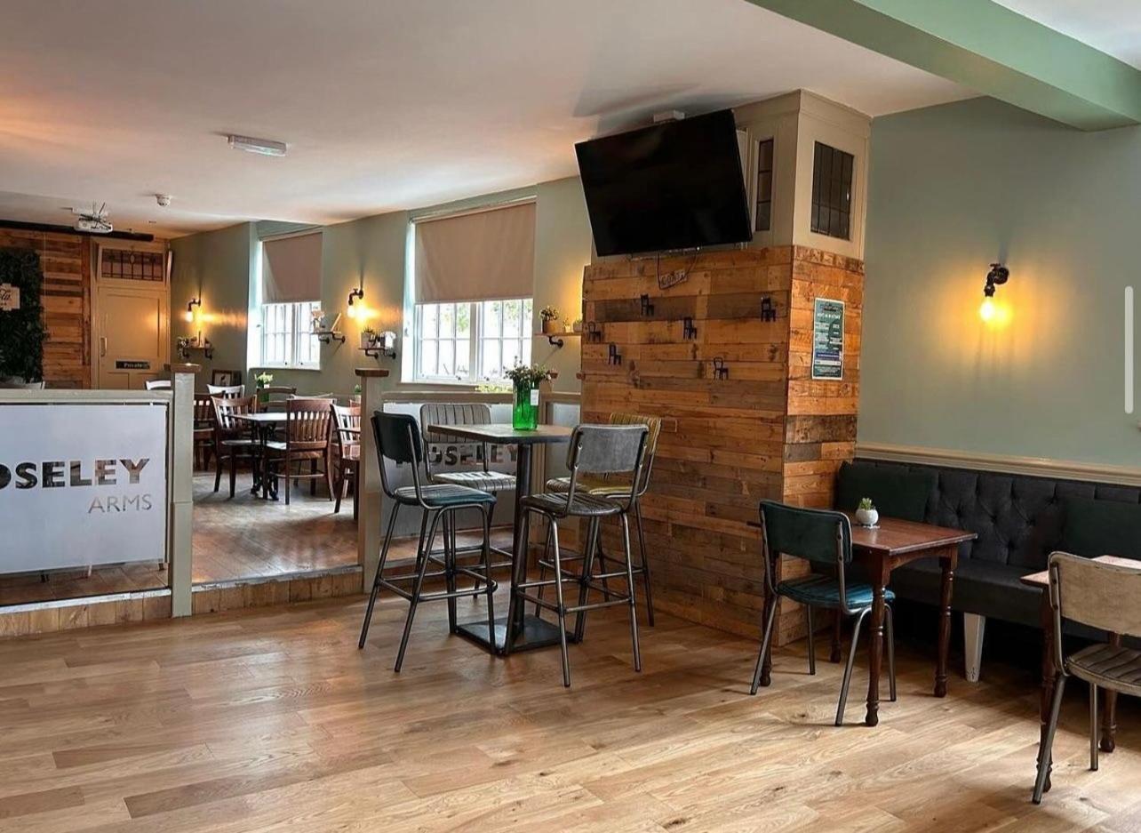 Inn The Moseley Arms 3*