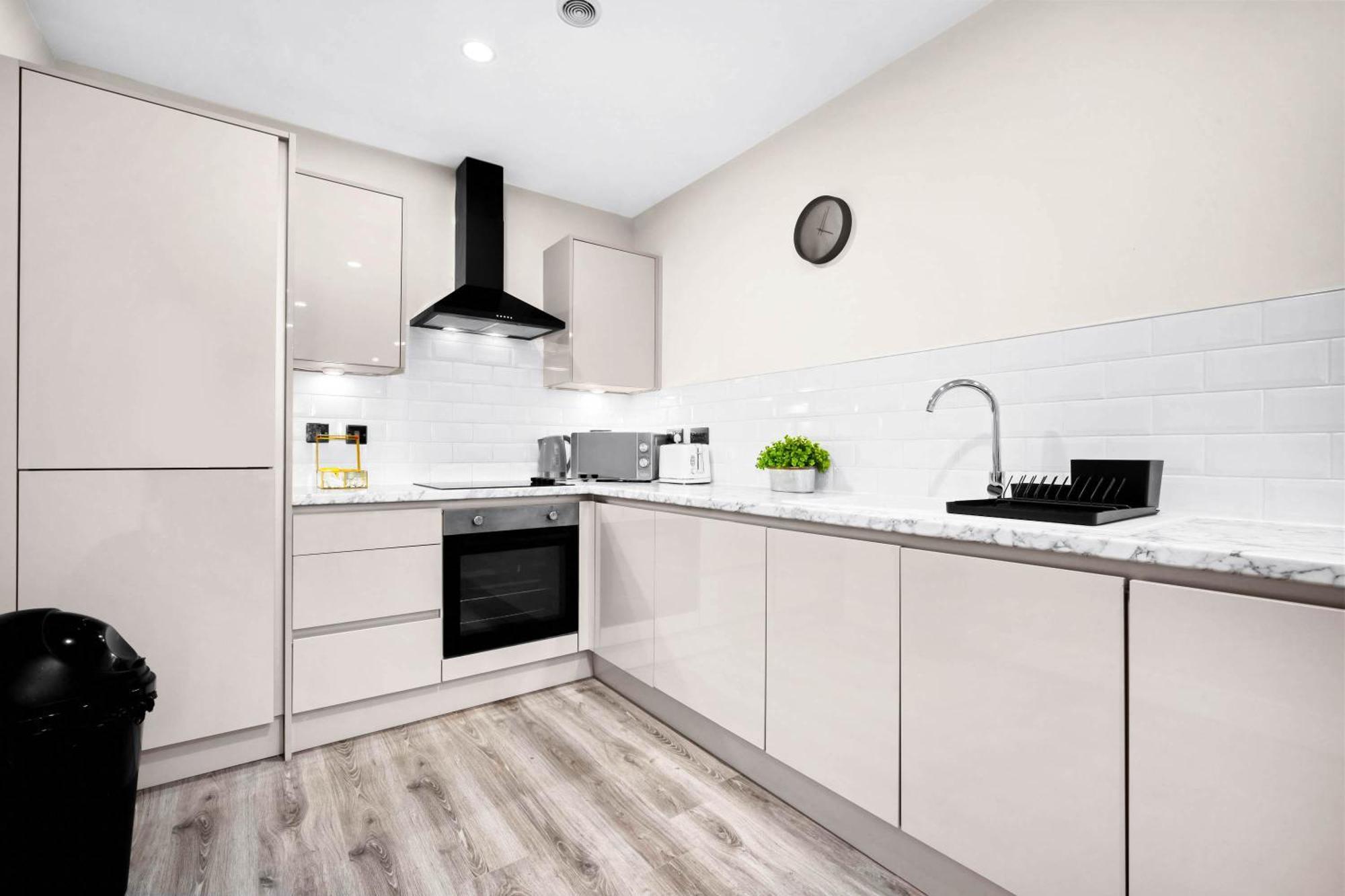 Apartment New Luxury - 2 Bedroom - Centre - Smart Tv - Jq - Rated - 2ah *