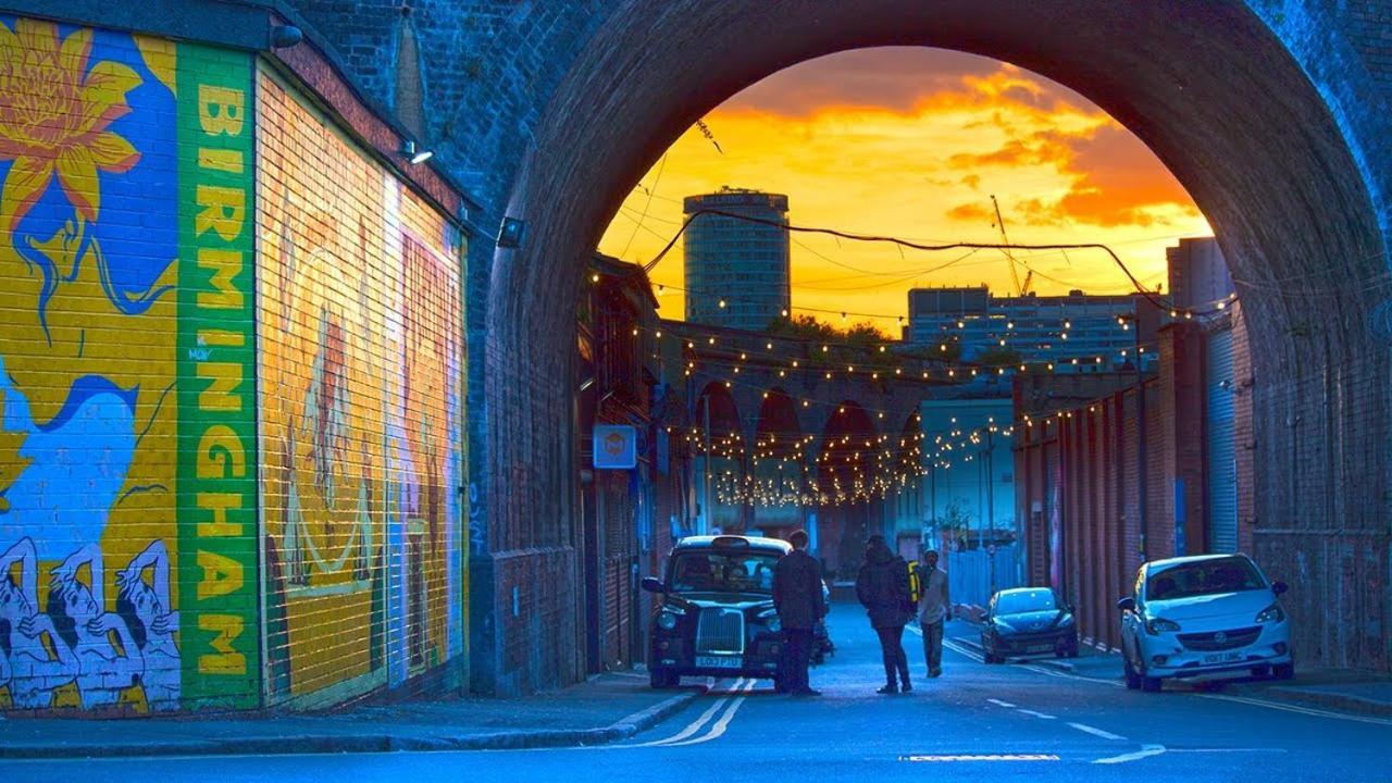 Hen And Stag Pad, Large Group Digbeth Sleeps 24 *