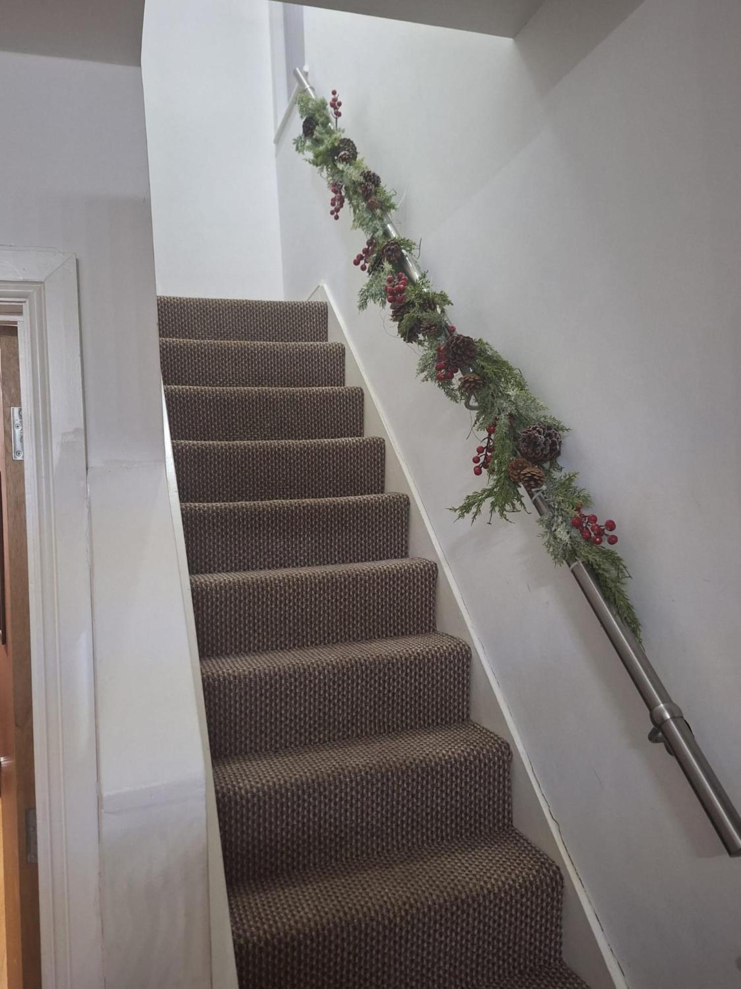 Heartland House, 7 Spacious Bedrooms Sleeps 4 Plus, Near Nec, Jlr,bhx Holiday home Birmingham