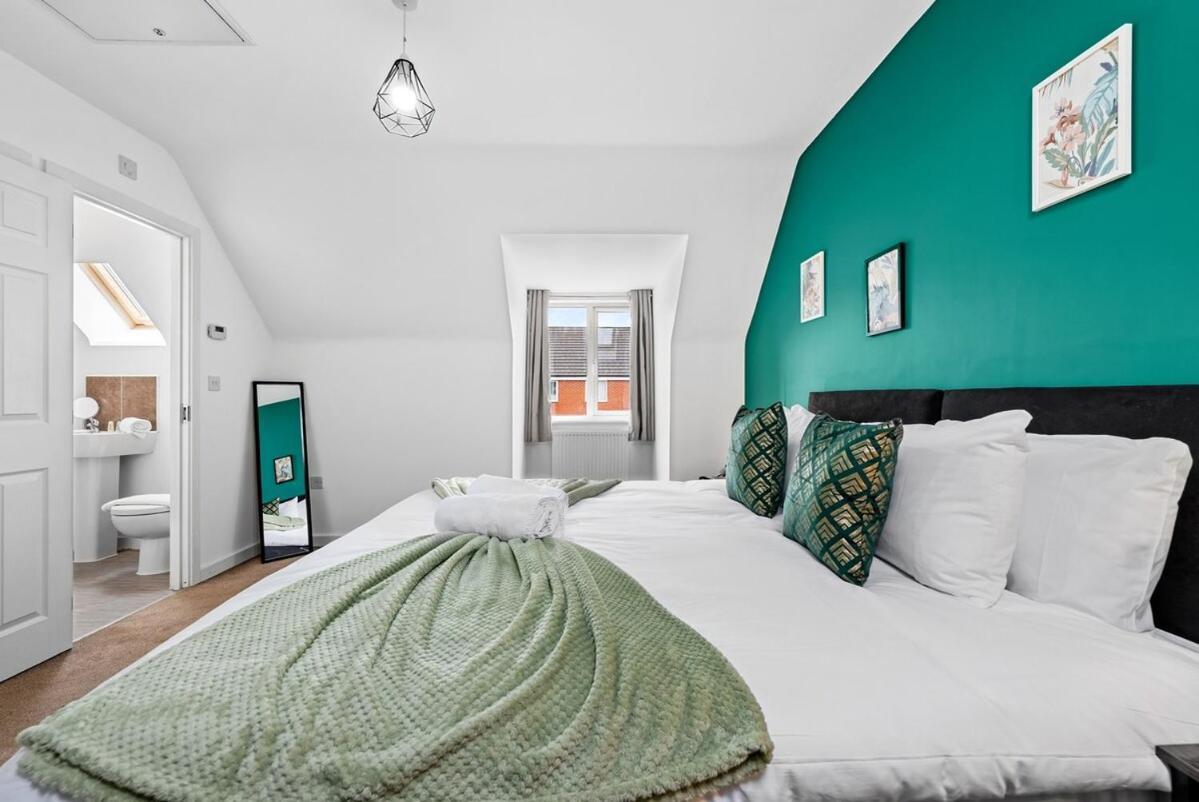 Apartment Woodscape - Spacious 4 Bed Work Accommodation, Contractors & Professionals, Driveway Parking, Fast Wifi, Close To Centre Birmingham