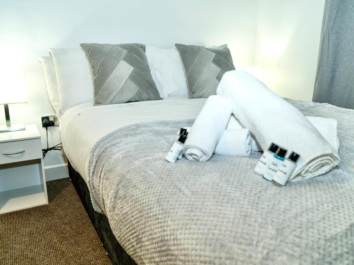 Apartment Casa Luxe 2 Bed Centre Free Parking & Outdoor Patio *