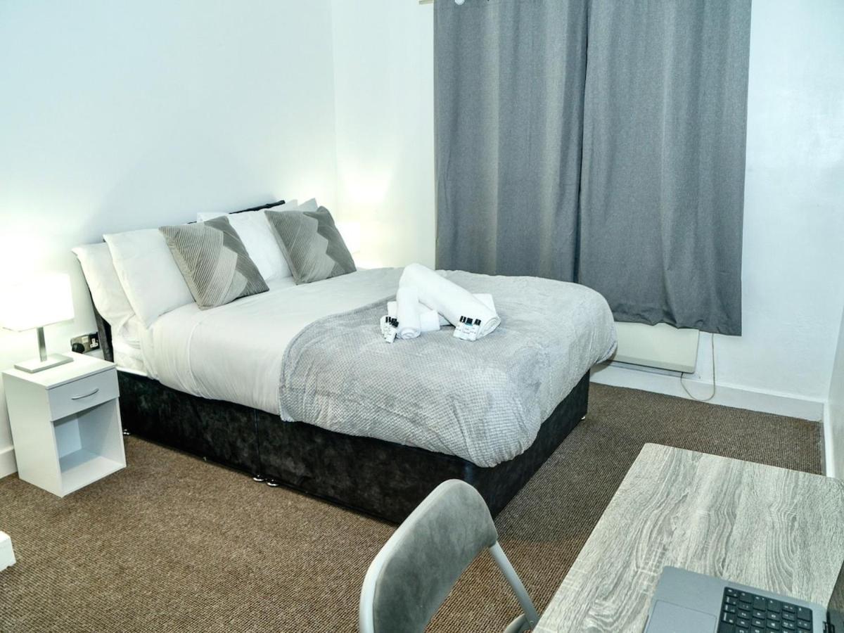 Apartment Casa Luxe 2 Bed Centre Free Parking & Outdoor Patio *