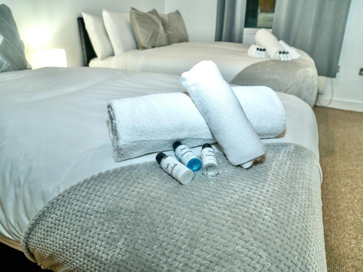 Apartment Casa Luxe 2 Bed Centre Free Parking & Outdoor Patio *