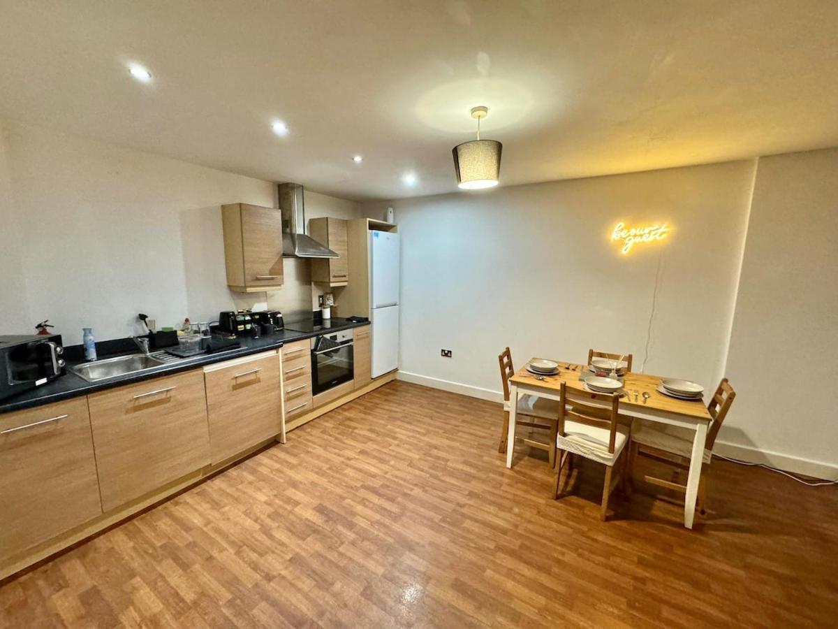 Apartment Casa Luxe 2 Bed Centre Free Parking & Outdoor Patio