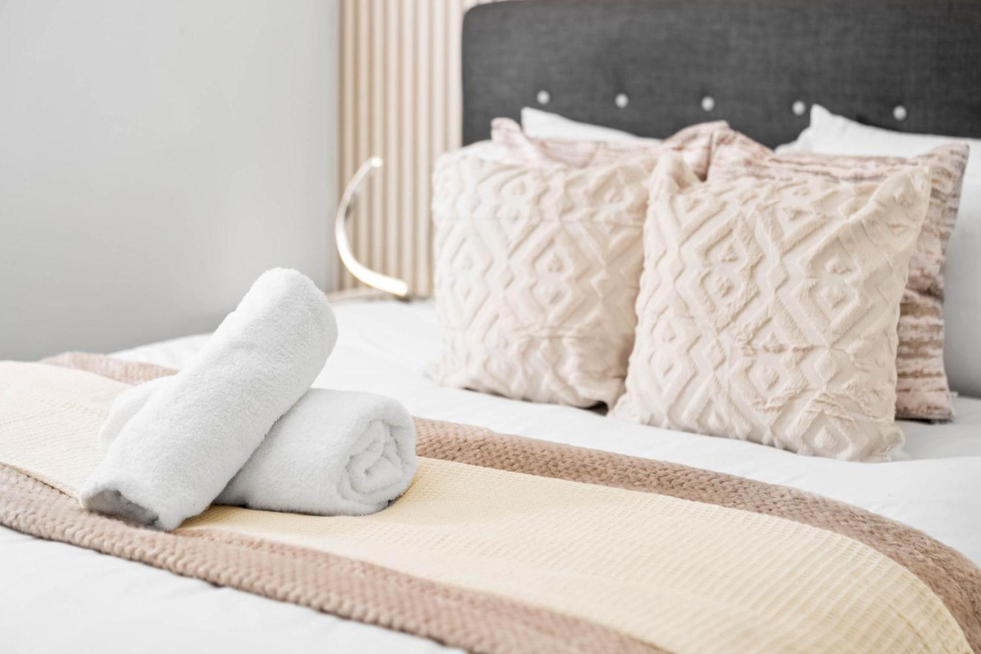 Luxury 2 Bedroom - Secure Parking - Jq - Pet Friendly 1la *
