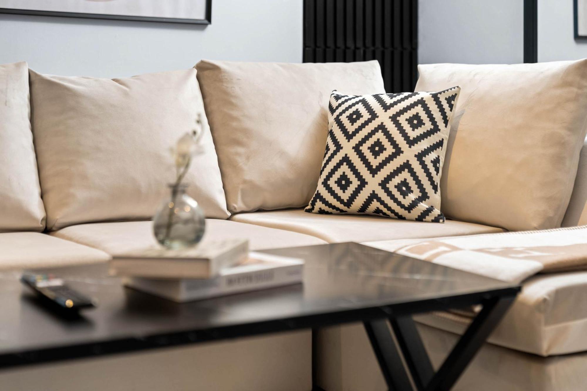 Apartment Luxury 2 Bedroom - Secure Parking - Jq - Pet Friendly 1la *