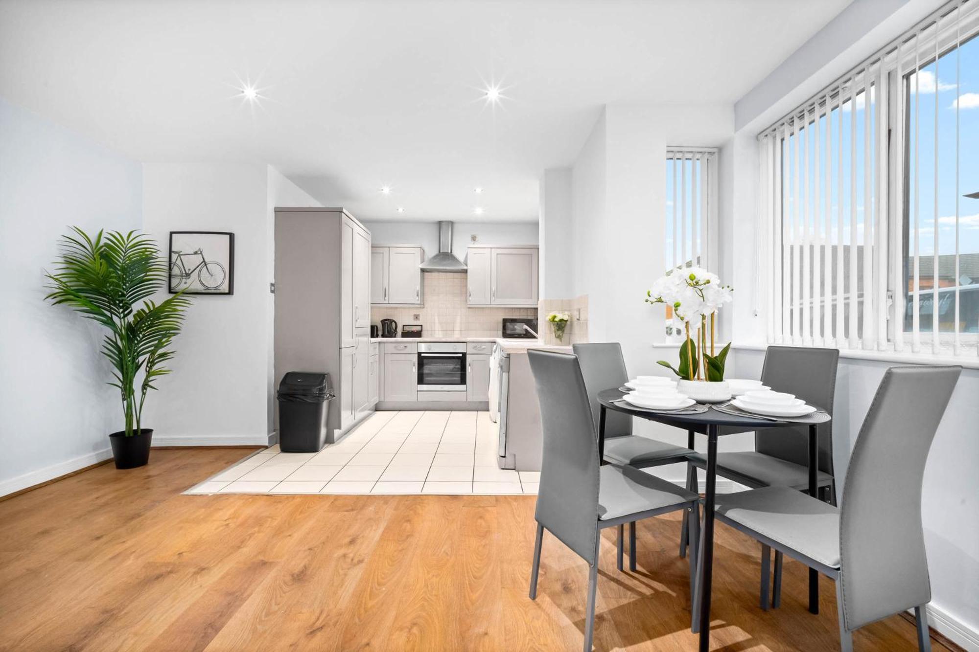 Luxury 2 Bedroom - Secure Parking - Jq - Pet Friendly 1la
