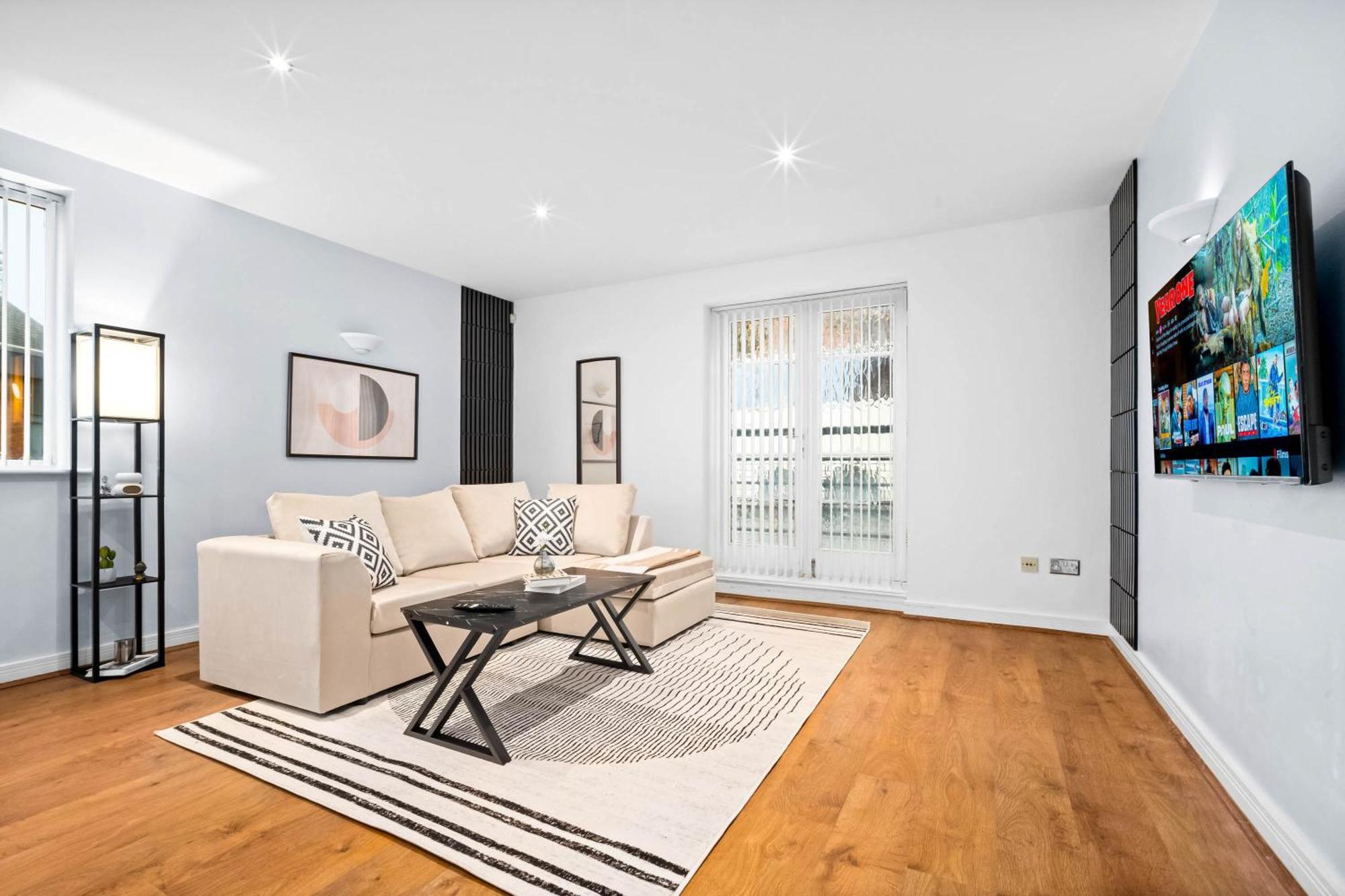 Luxury 2 Bedroom - Secure Parking - Jq - Pet Friendly 1la