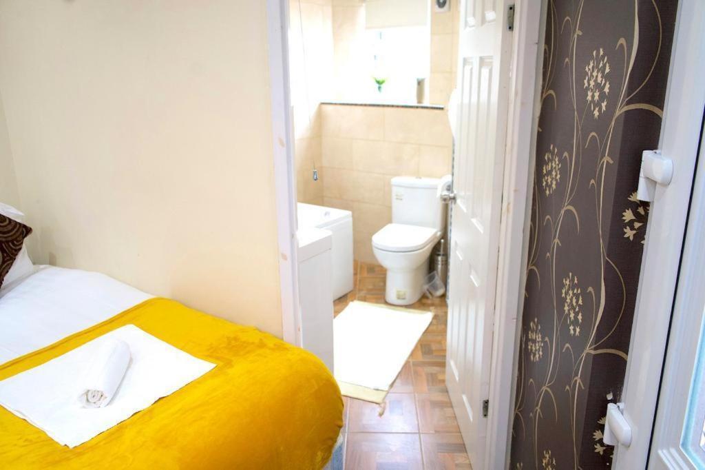 4 Bedroom Cosy * Birmingham