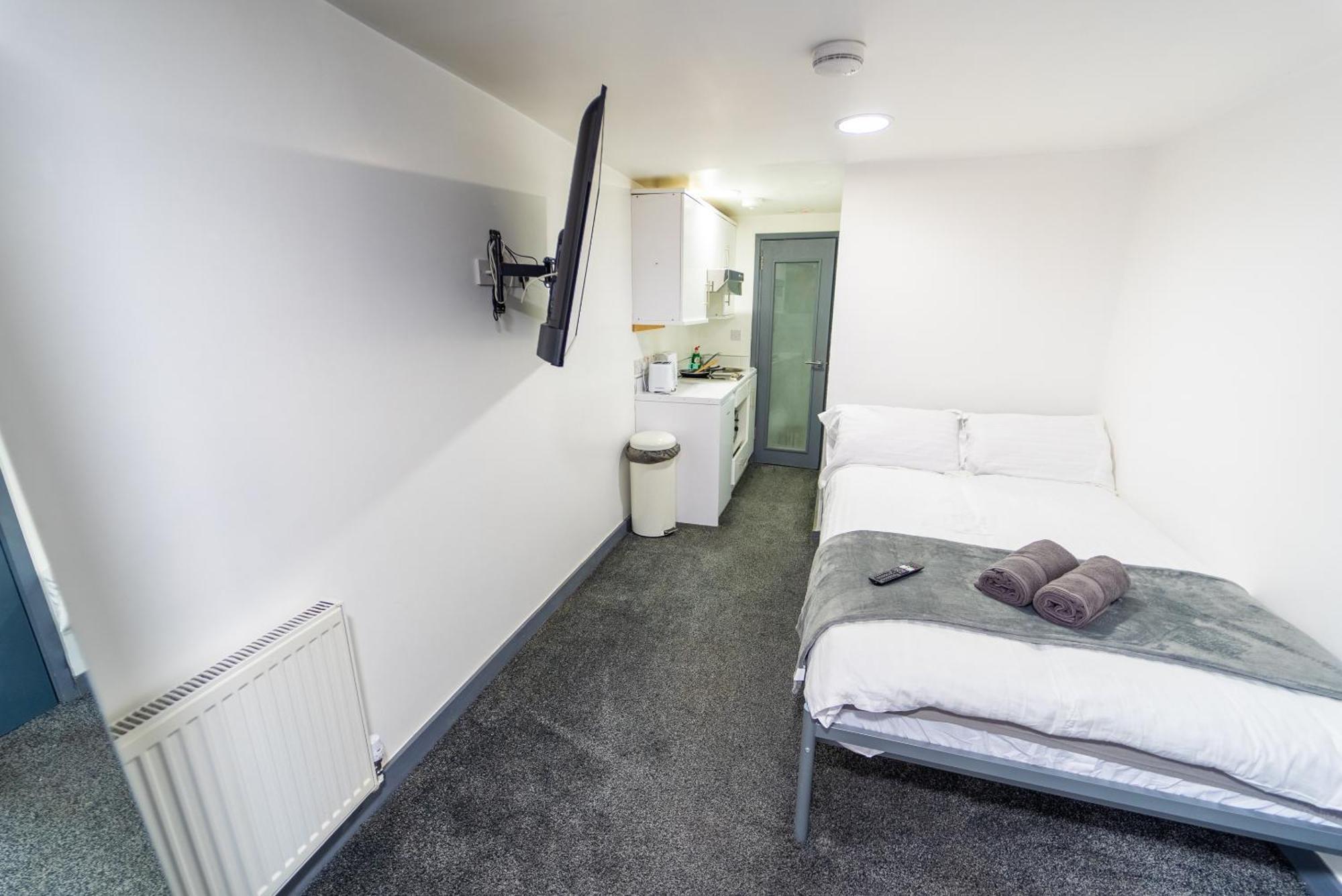Equipped Compact Next To Uob And Qe Hospital! * Birmingham