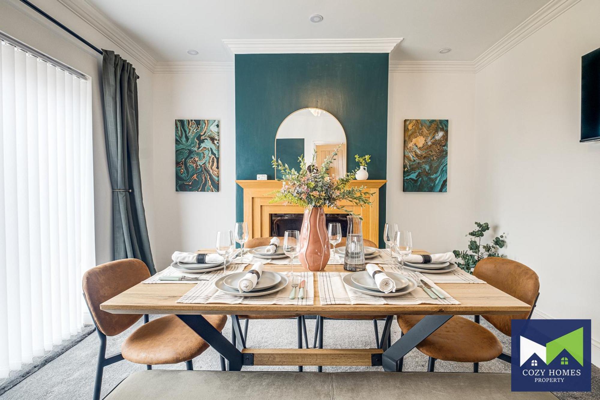 Modern-family-contractors-netflix-fast Wifi-private Parking-nec-hs2-jlr * Birmingham