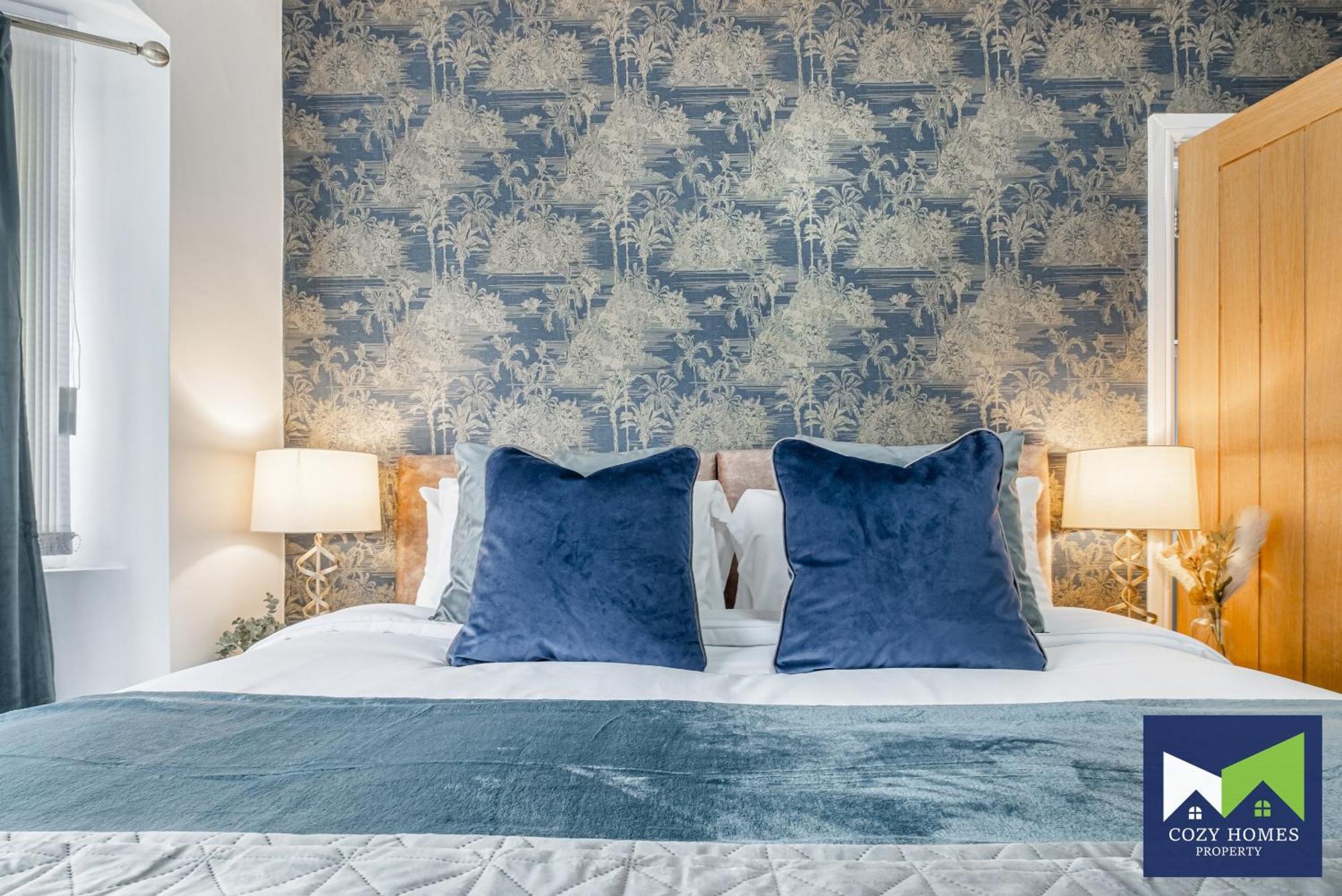 Holiday home Modern-family-contractors-netflix-fast Wifi-private Parking-nec-hs2-jlr Birmingham