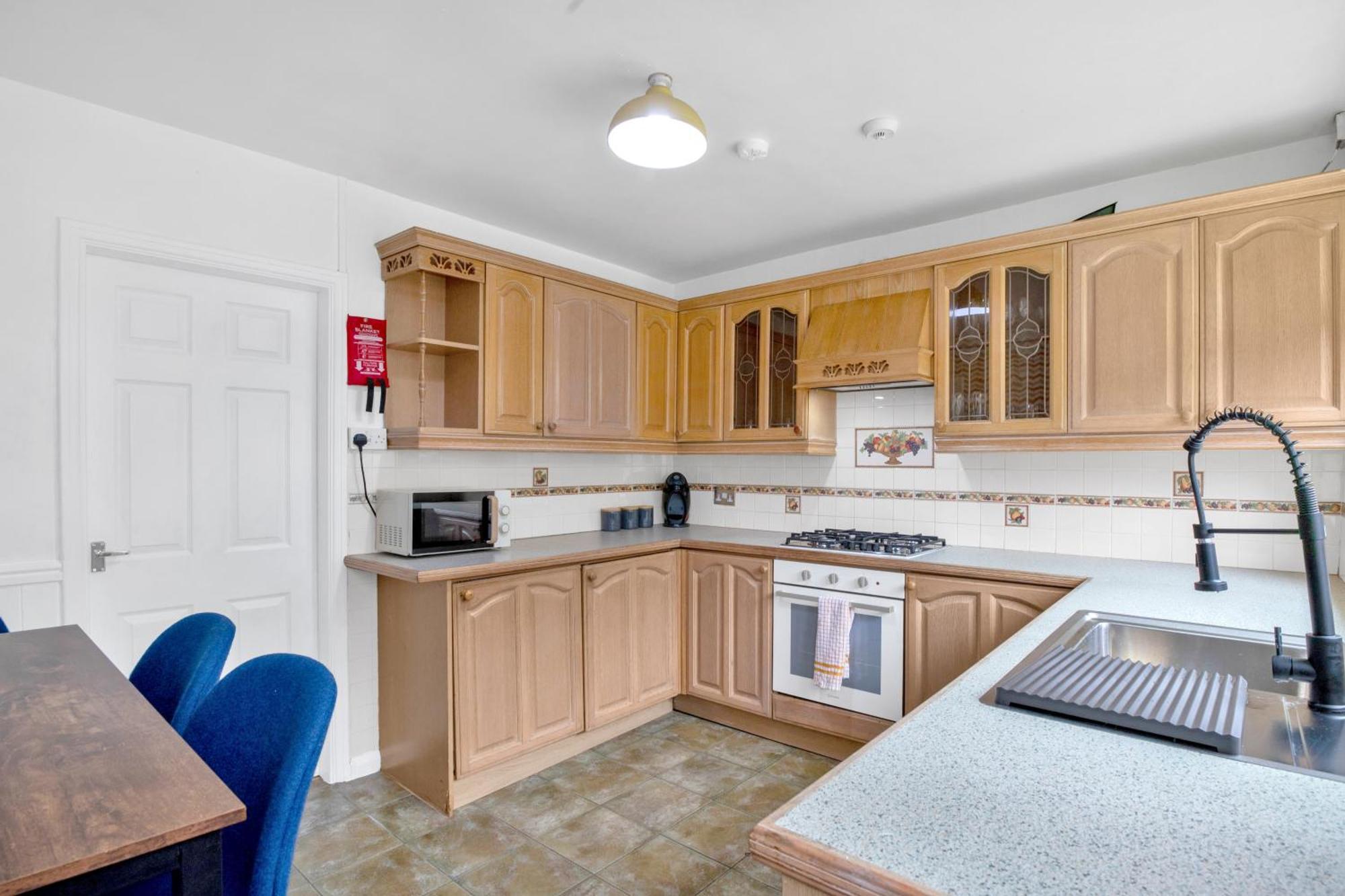 Charming 3-bedroom House, Close To Centre, Free Parking Holiday home Birmingham