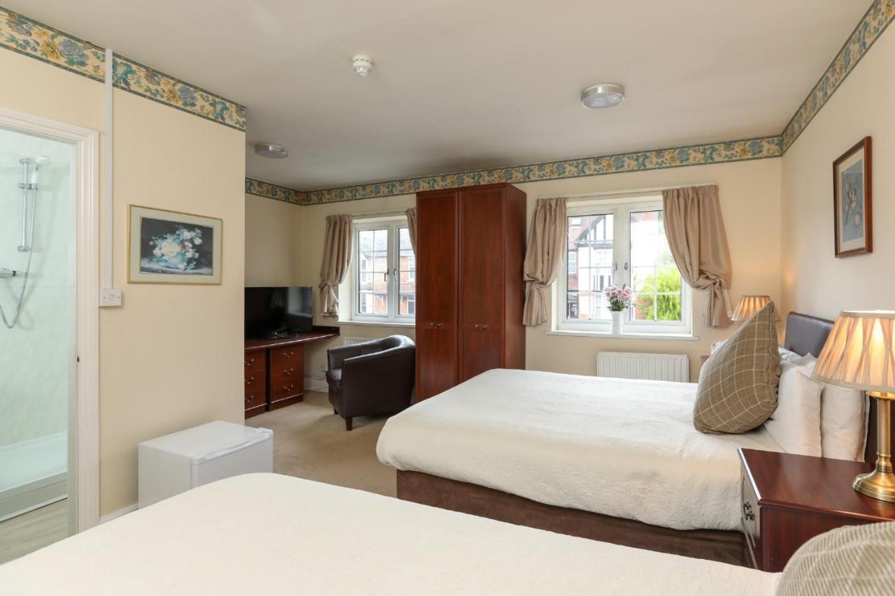 Lodge Westbourne *