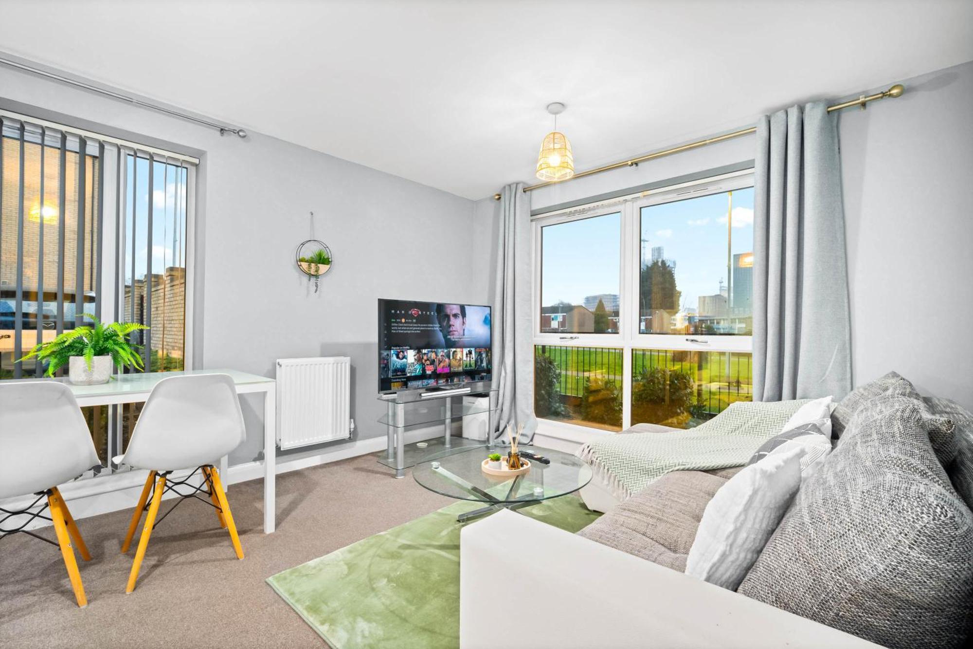 Centre - Secure Parking 2sl Apartment