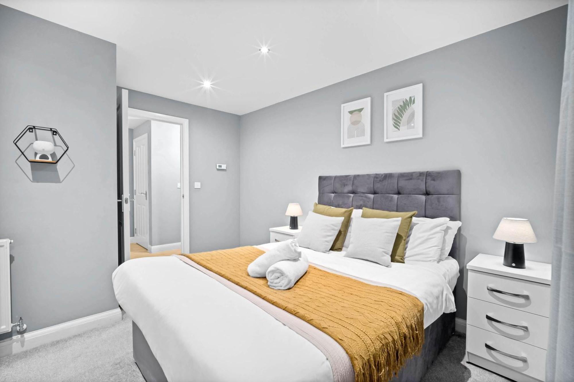 Centre - Secure Parking 2sl Apartment *