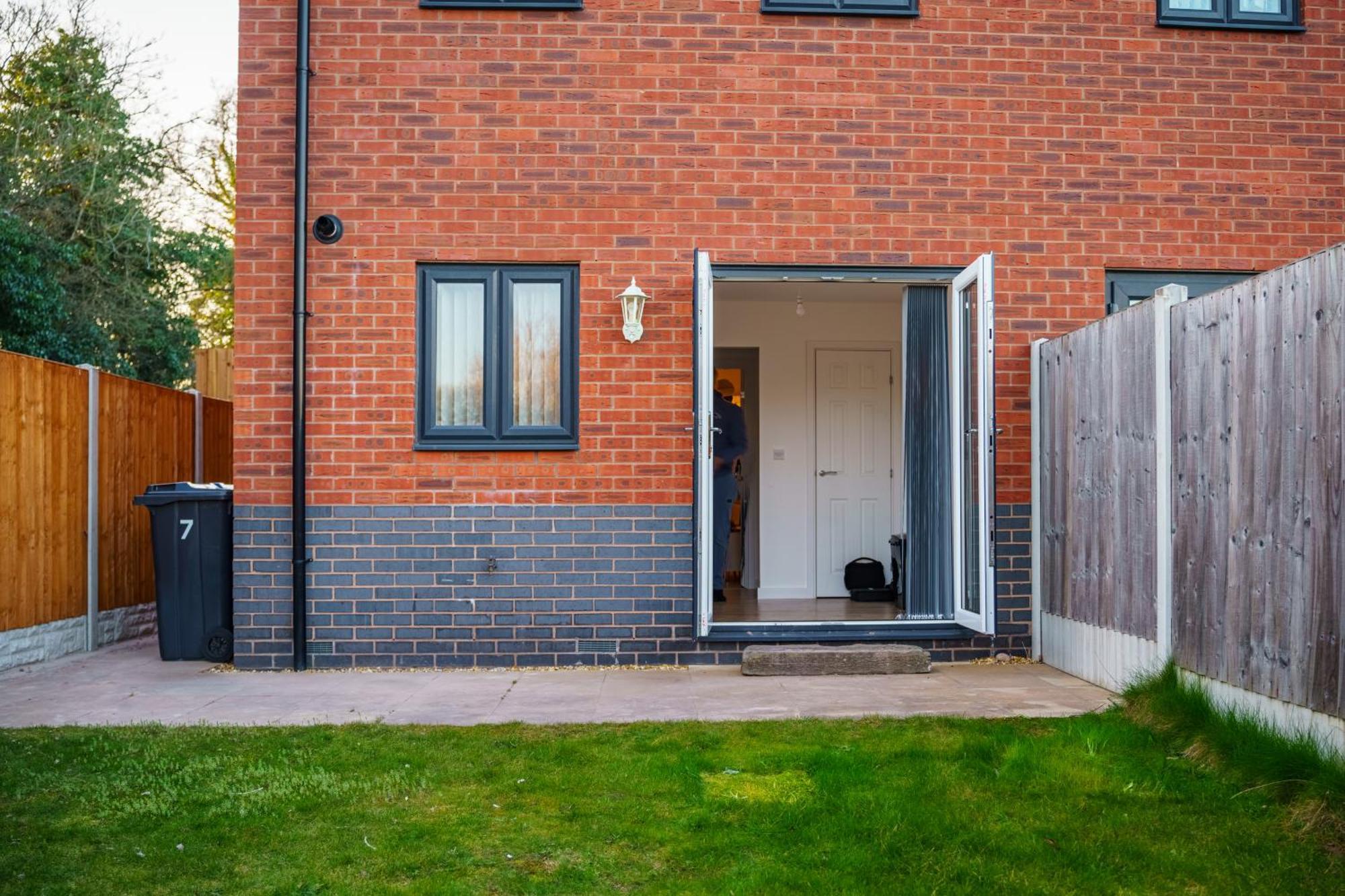 Holiday home Stylish 2-bedroom Newbuild