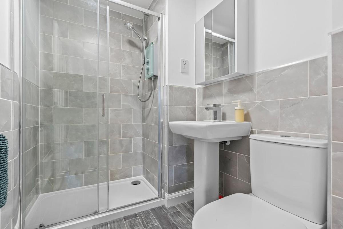 Holiday home 28 Luxury 5bdr House Sleeps 11 Bham Cc Parking Birmingham