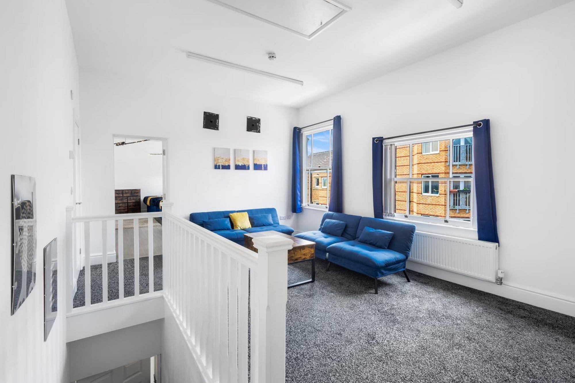 Elegant In Centre Apartment *