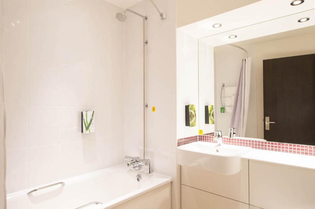 Premier Centre Broad Street 3*