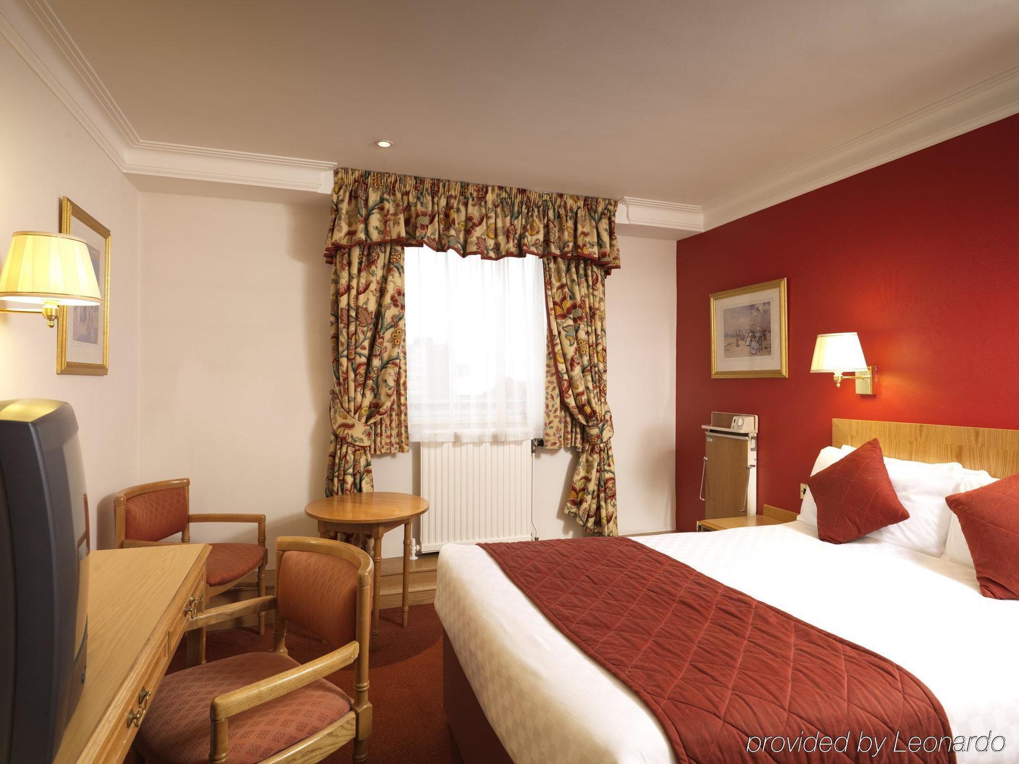 Hotel The Royal Angus Birmingham