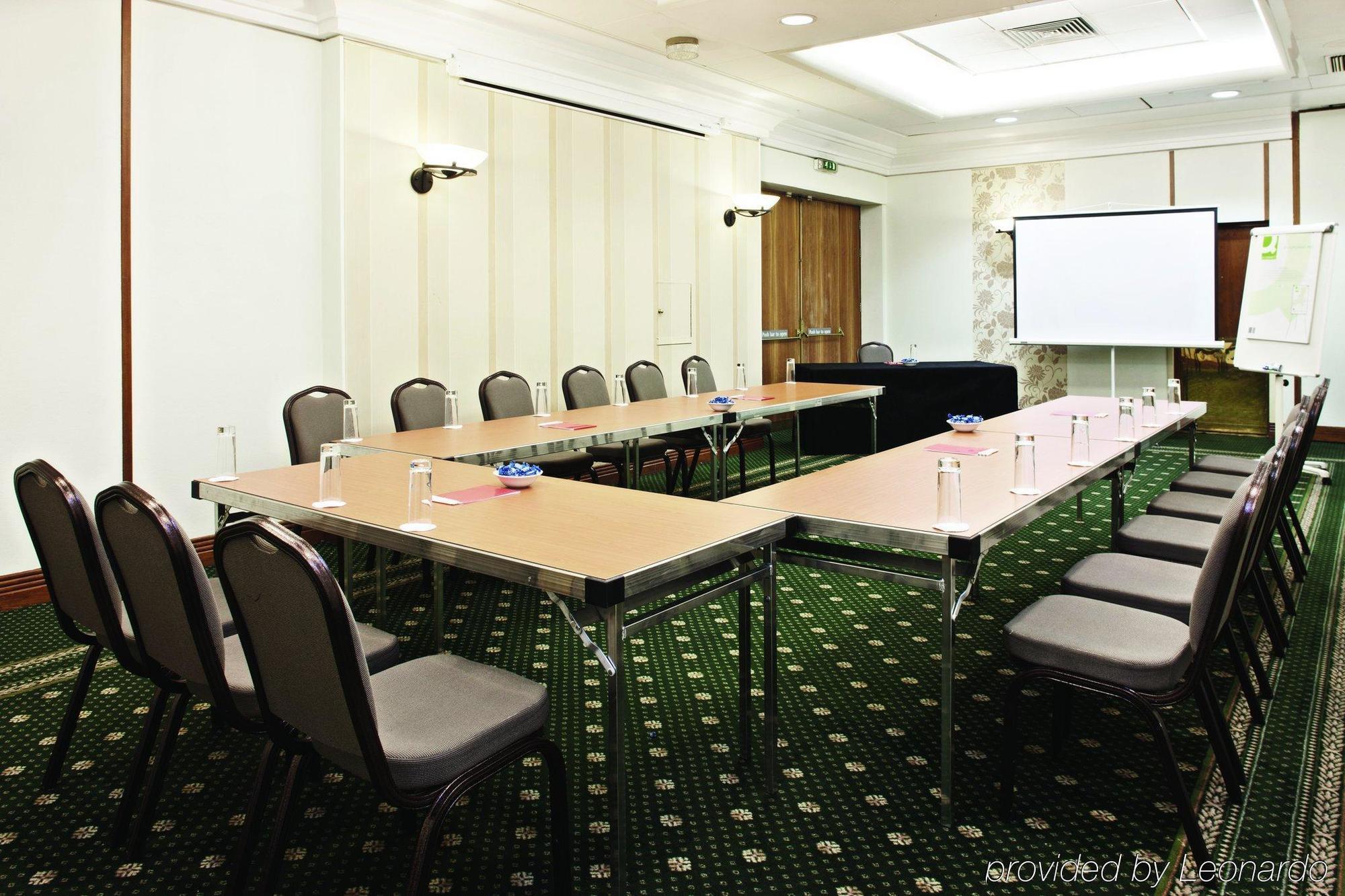 Copthorne Hotel 4*
