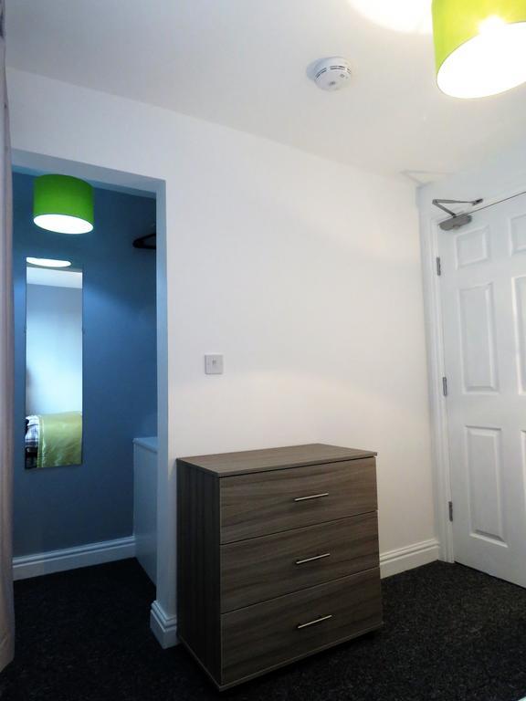 Staynec Moat House Birmingham - For Company, Contractor And Leisure Stays - Nec, Hs2, Jlr, Airport
