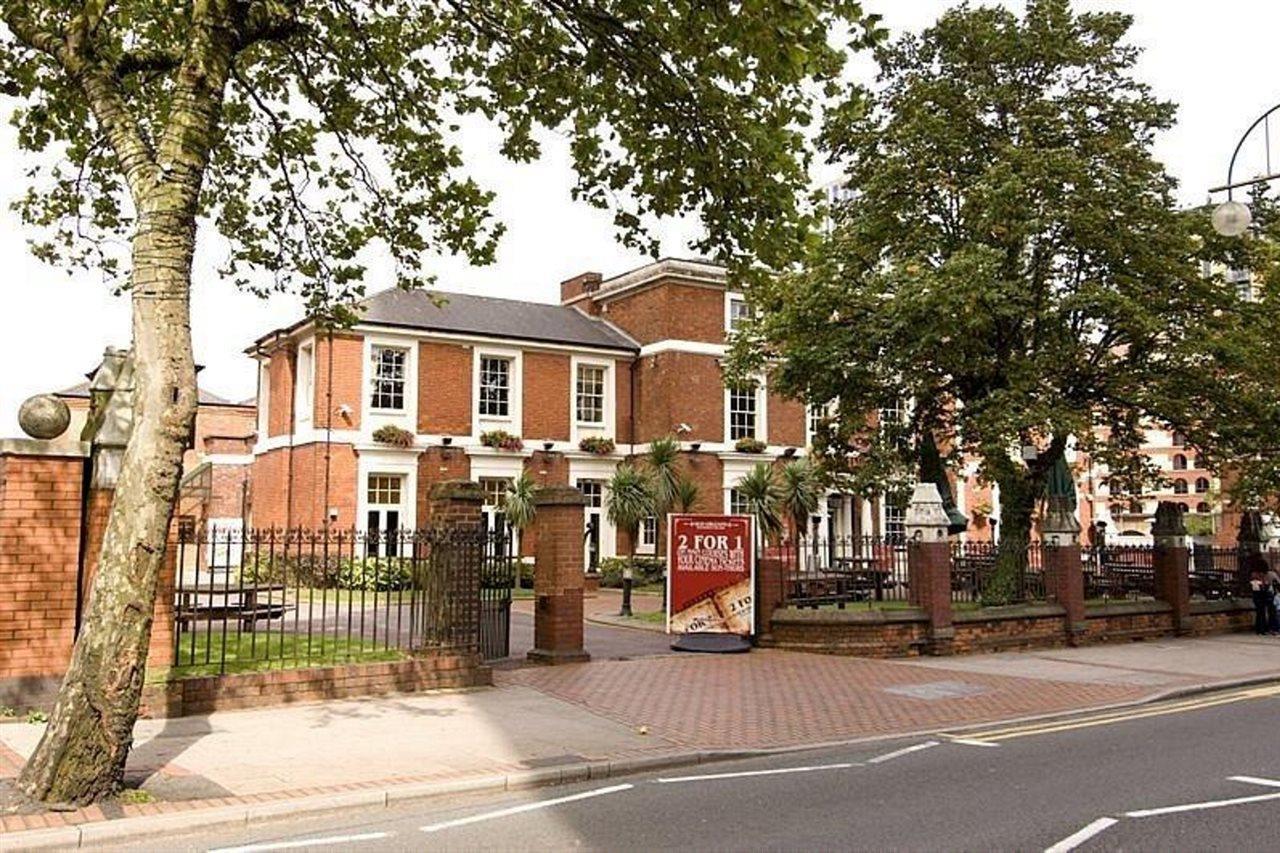 Premier Centre Broad Street Hotel 3*