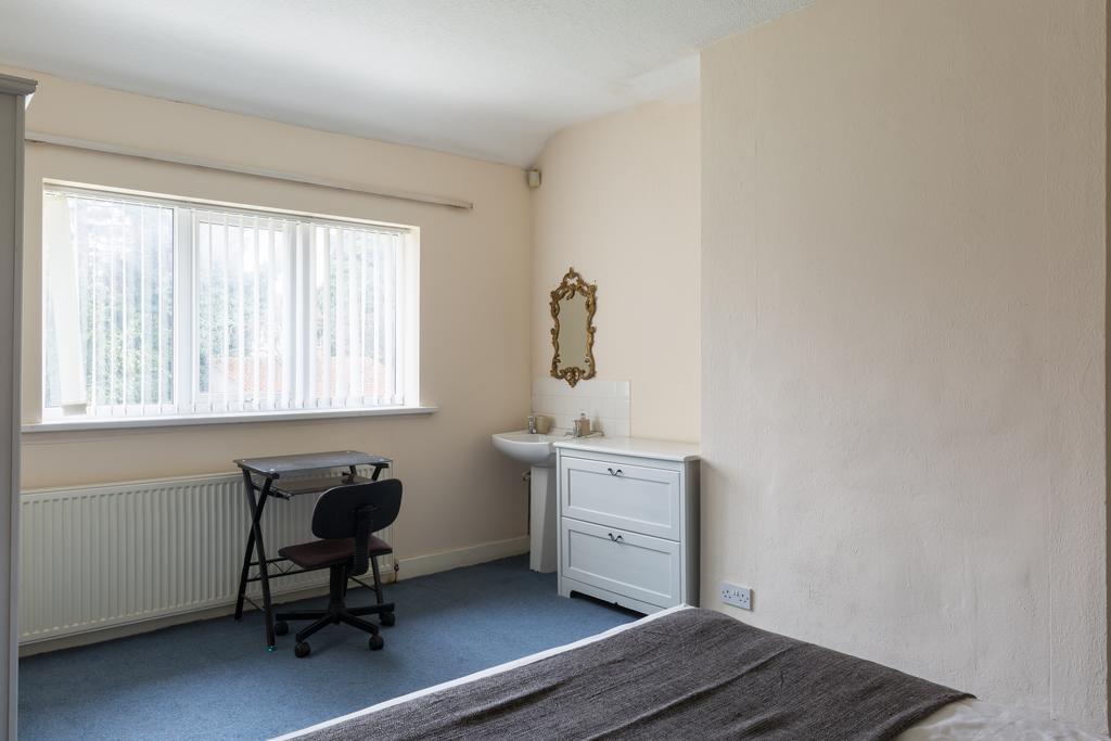 Birmingham Guest House 4