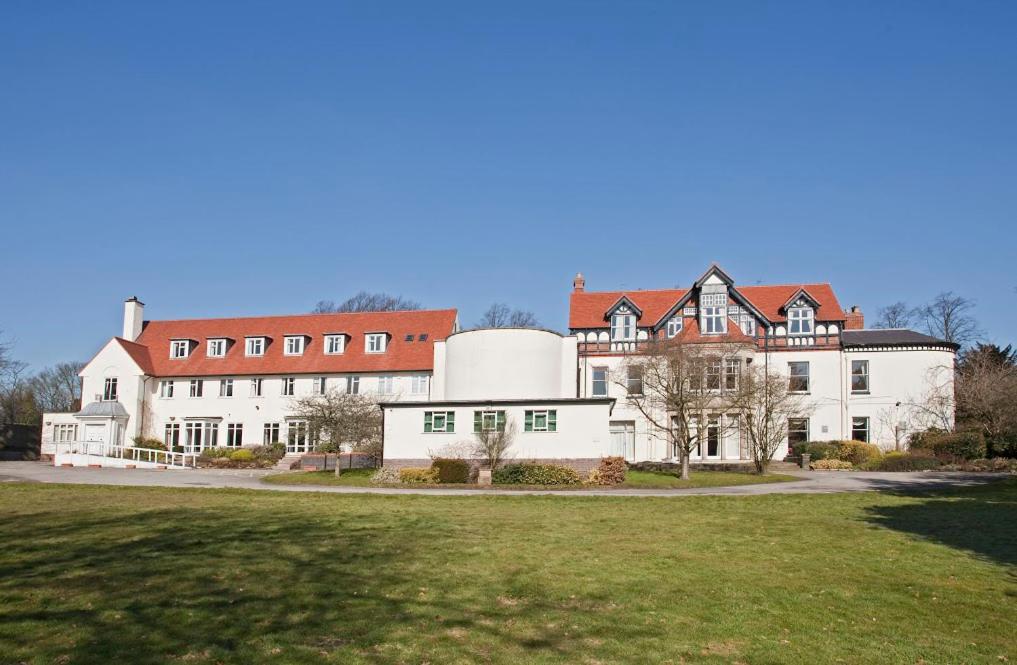 Harborne Hall 2* Birmingham