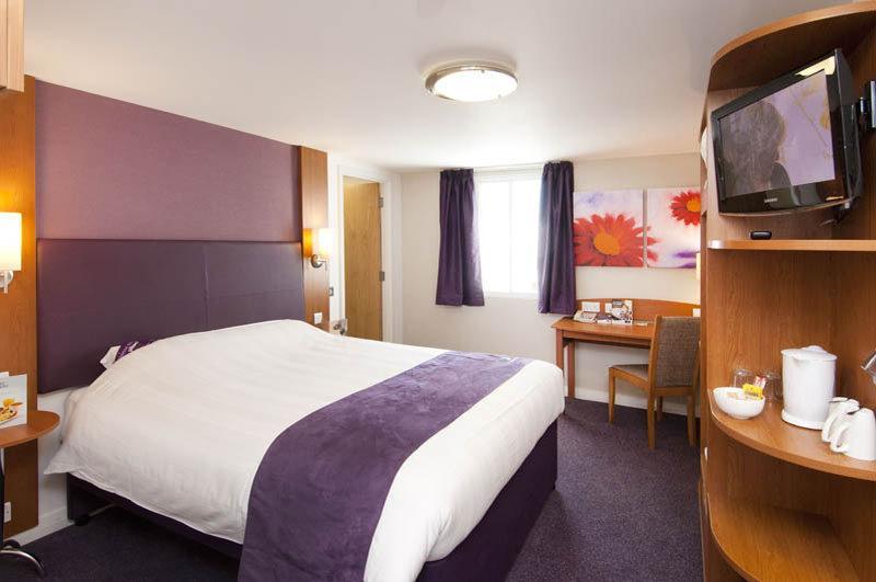 Premier Hagley Road 3* Birmingham