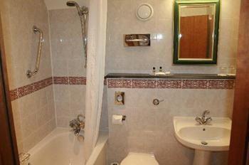 Hotel The Royal Angus 3*