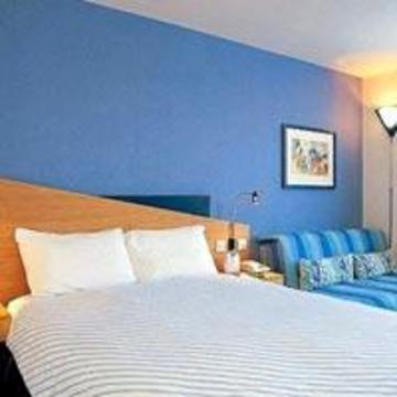 Express - Castle Bromwich, An Ihg 3*