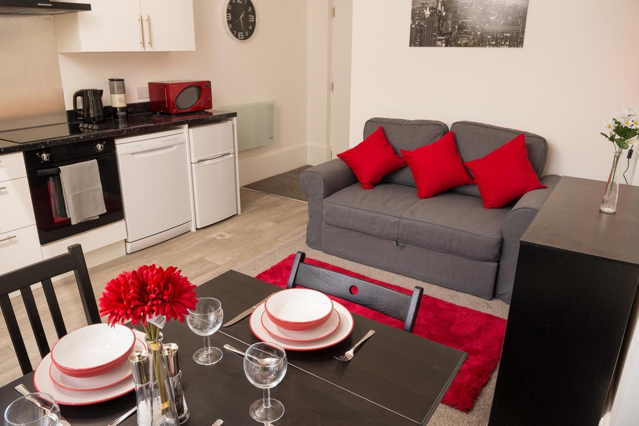 Moseley Mews Village Suites *