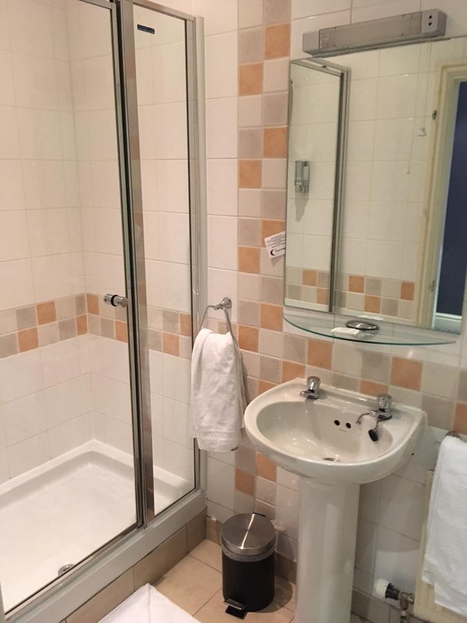 The Beeches 3* Birmingham